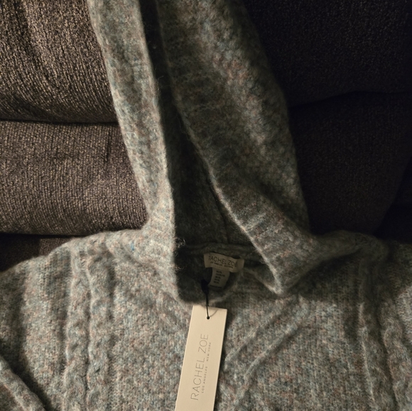 Cozy Knit Sweater in Gray and Blue - Picture 6 of 6